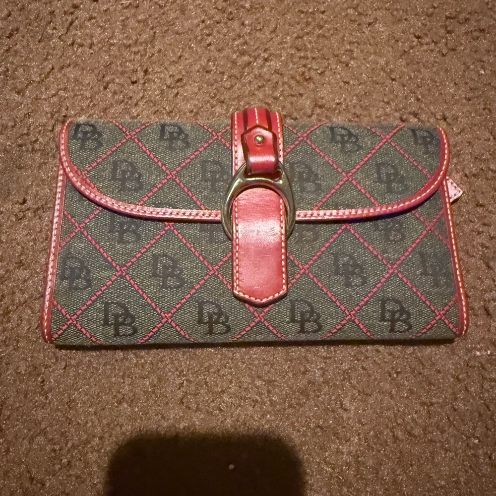 Dooney & Bourke Green and Red Clutch